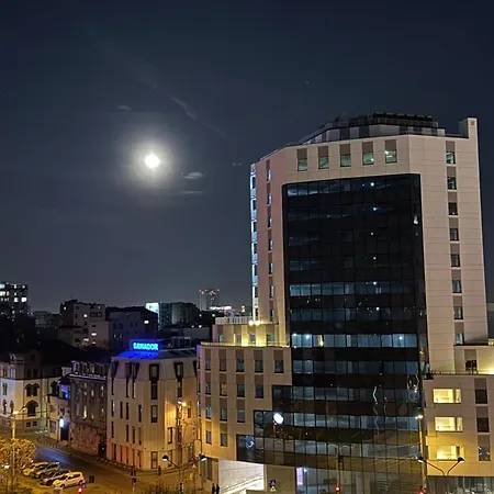 Moon View - - Sanador Victoriei 아파트 *