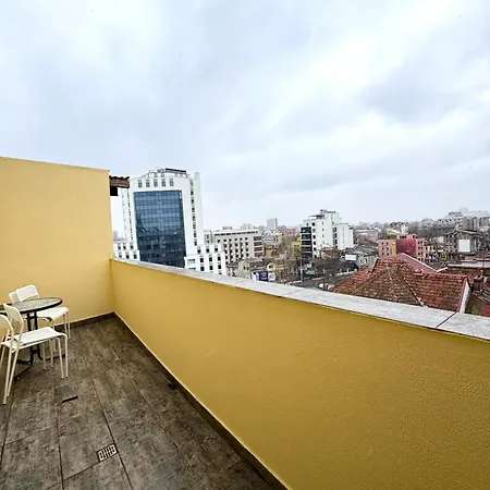 Moon View - - Sanador Victoriei * בוקרשט