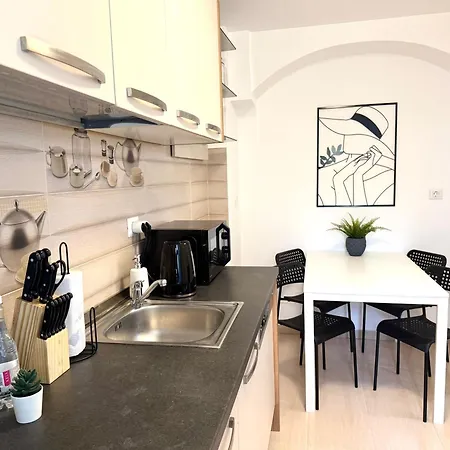 Moon View - - Sanador Victoriei Апартаменты Бухарест