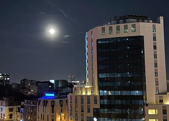 Moon View - - Sanador Victoriei Lägenhet *