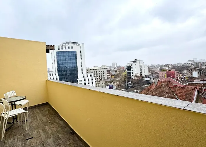 Moon View - - Sanador Victoriei * Бухарест