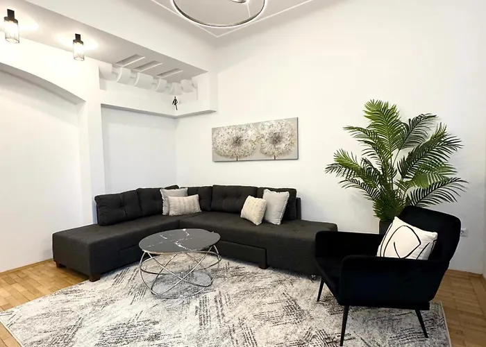 Moon View - - Sanador Victoriei Апартаменти